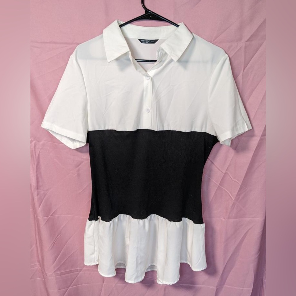 SHEIN Plus Colorblock Half Placket Peplum Bouse